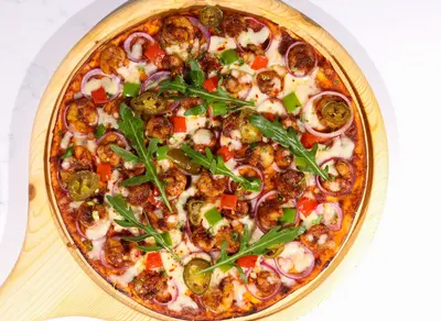 ALPHONSE PRAWN PIZZA